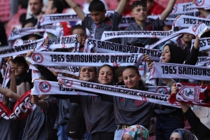 Asarcık Koşaca Cumhuriyet Ortaokulu'nu Maça Getirdik.