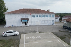 1965SSDER Bir Köy Okulunu Daha Kırmızı-Beyaza Boyadı