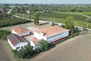 1965SSDER Bir Köy Okulunu Daha Kırmızı-Beyaza Boyadı