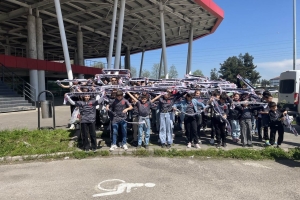 Asarcık Koşaca Cumhuriyet Ortaokulu'nu Maça Getirdik.