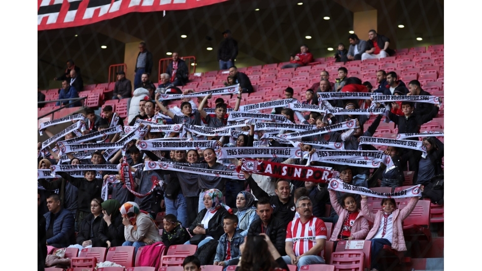 Asarcıklı öğrenciler Samsunspor coşkusunu yaşadı